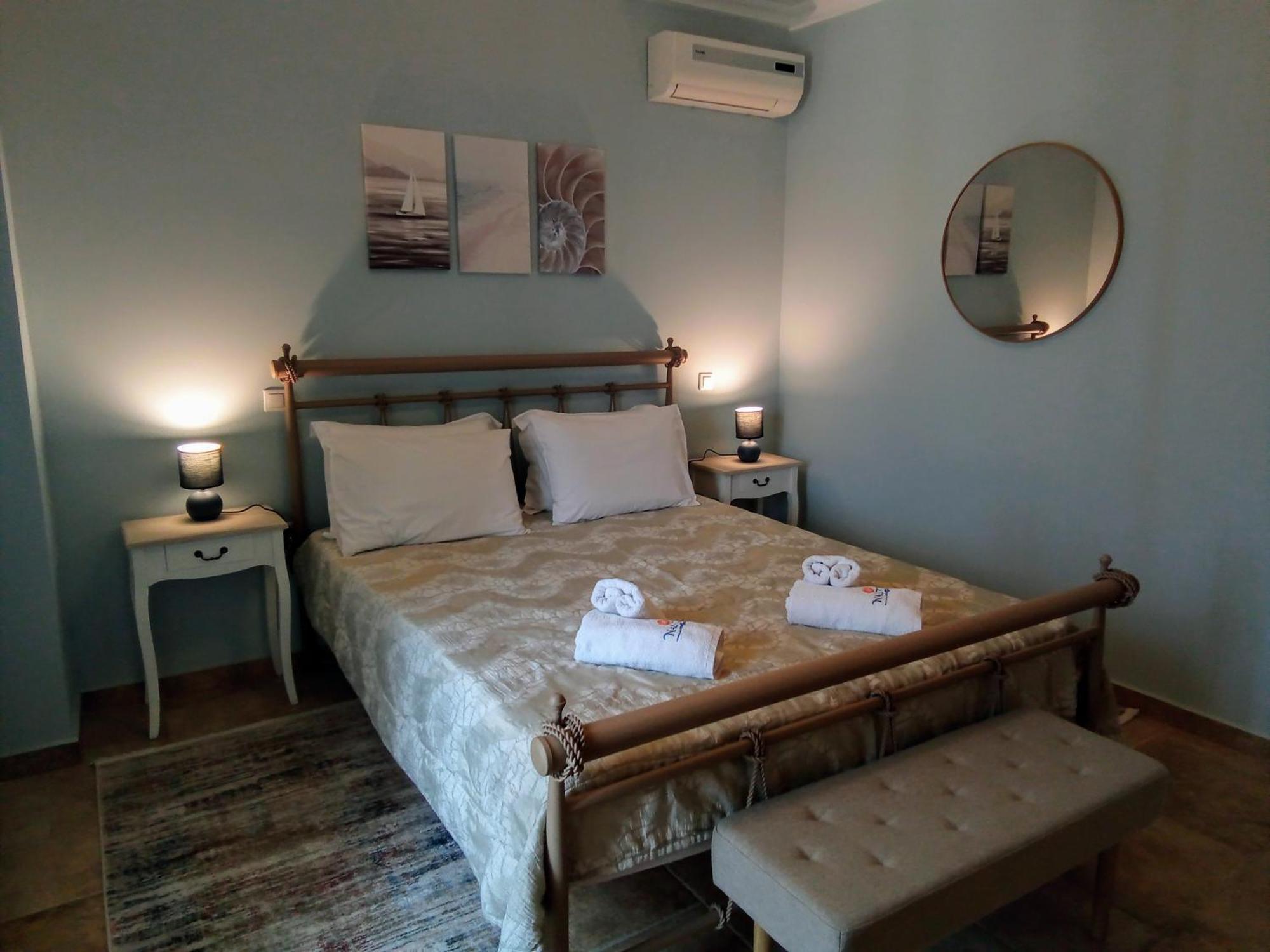 Nautilus Luxury Suites Galaxídhion Rom bilde